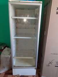 Холодильник вертикальный  срочно продам