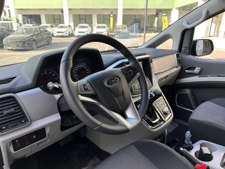 JAC M4 минивенимизнинг автомат коробка Двигатель: 2л Turbo