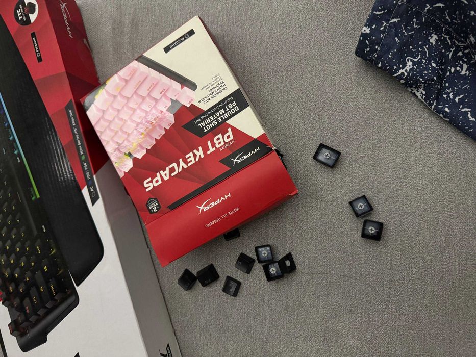 Клавиатура HyperX MKW100 с подставкой для запястья + кейкапы