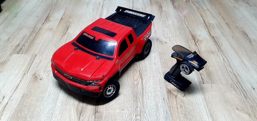 Automodel Traxxas Slash RPM 3s 2Wd + telecomanda

Transport prin olx f