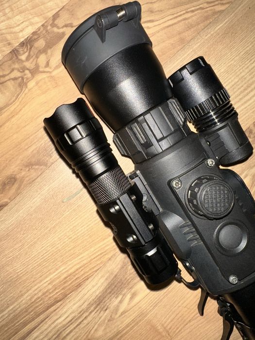 Luneta  nightvision ir yukon 6x50s