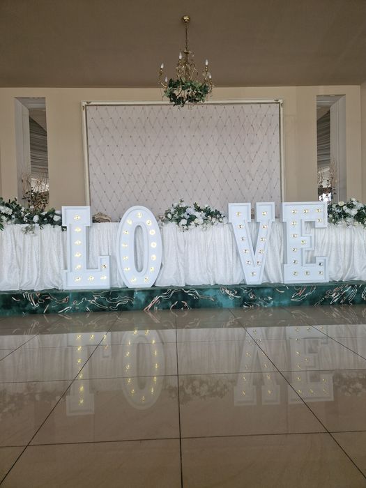 Vand decoratiuni florale