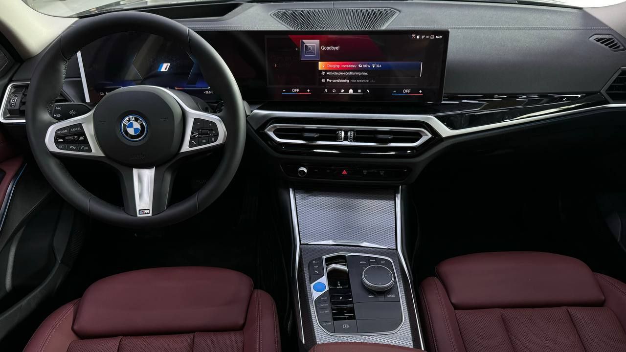 BMW I3 2025
Класс: Автомобиль среднего размера
Тип энергии: чисто элек