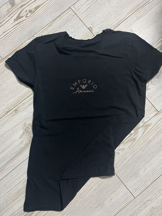 Тениски на Armani и Karl Lagerfeld XS