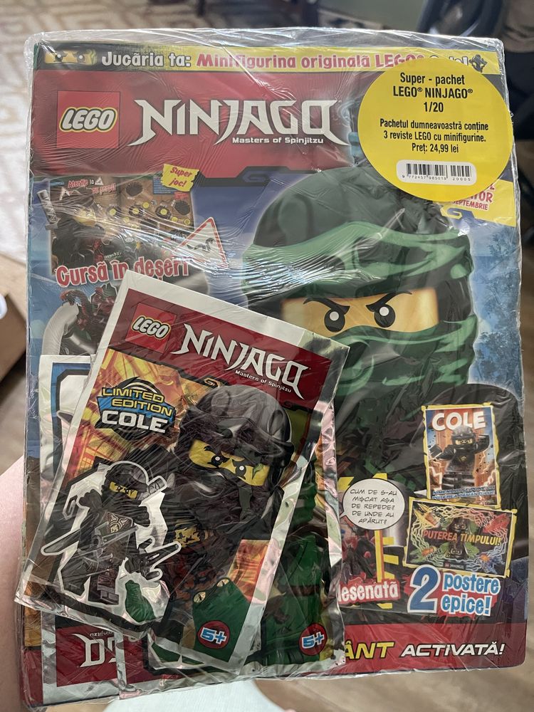 Pachet 3 reviste benzi desenate Ninja + 3 minifigurine