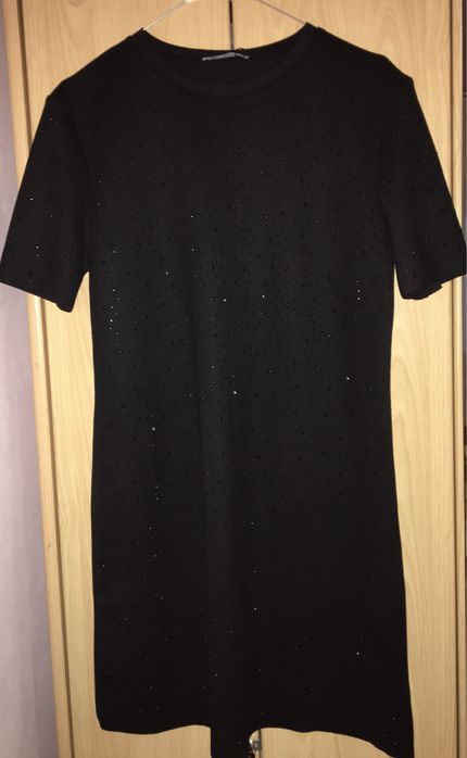 Rochie nouă cu etichetă, Zara