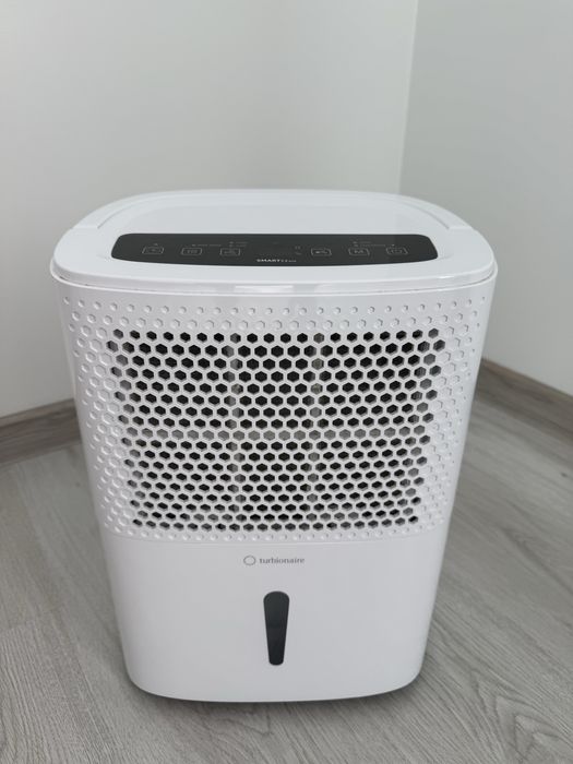 Vand dezumidificator aproape nou