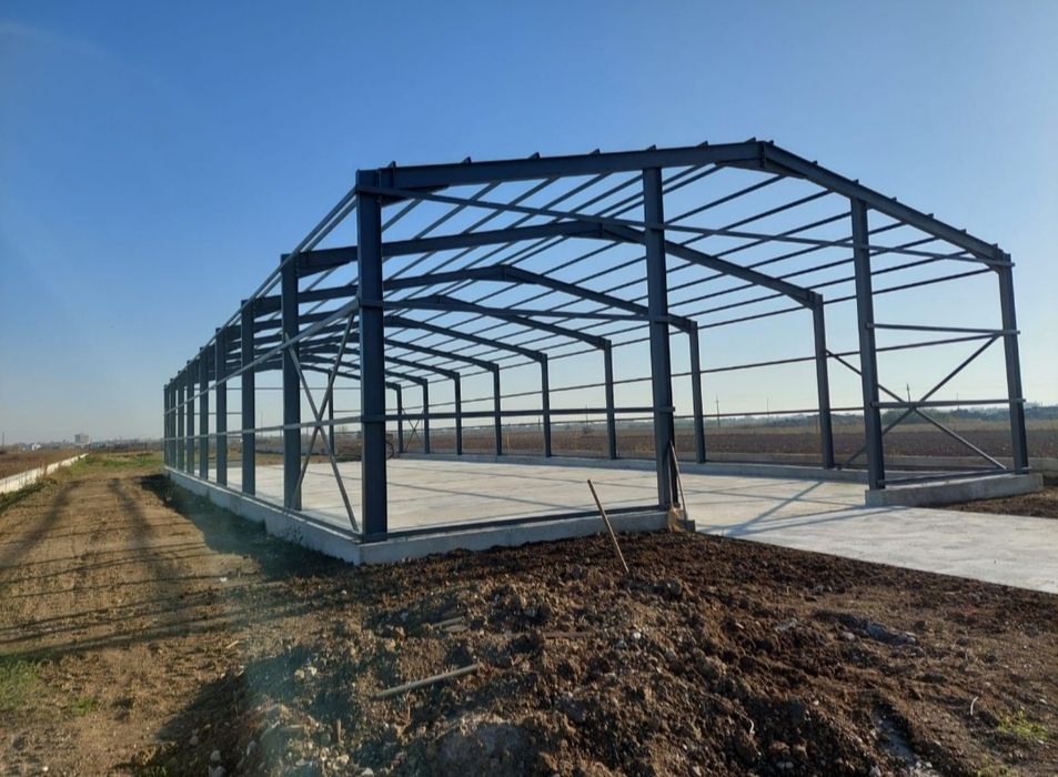 Vand hale metalice lucrăm fără avans