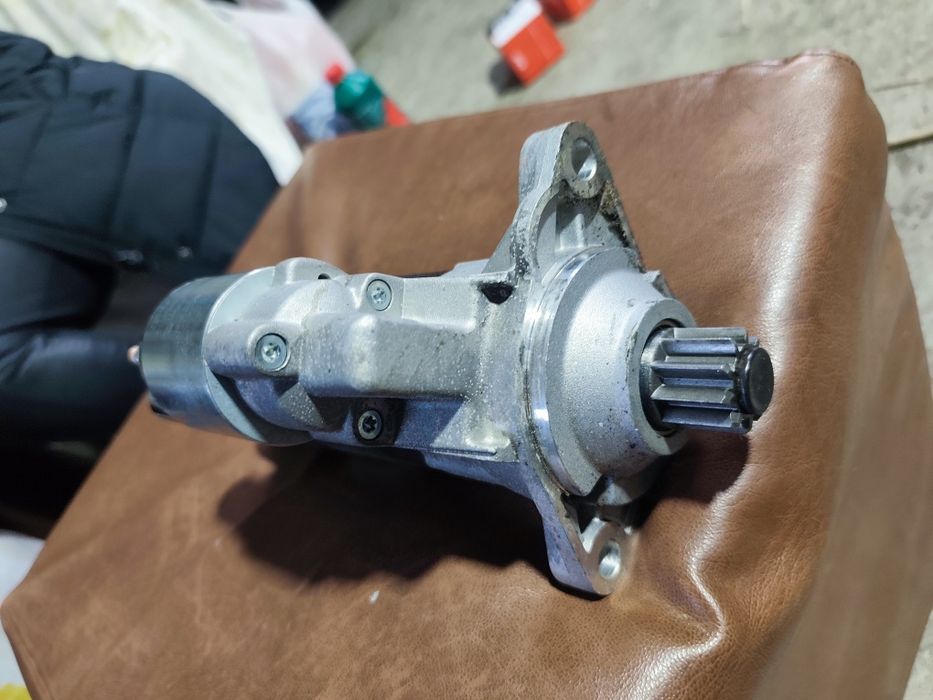 Продавам чисто нов стартер за Ауди А3 BKD 140HP 2004 8P