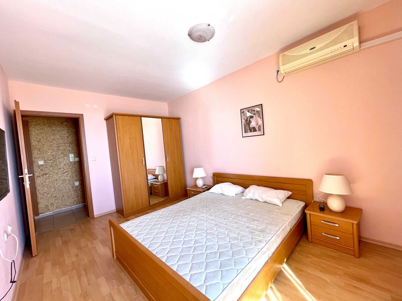 Продава се Тристаен апартамент в к.к. Елените - 95 кв.м за 1422 €/кв.м - Снимка #11