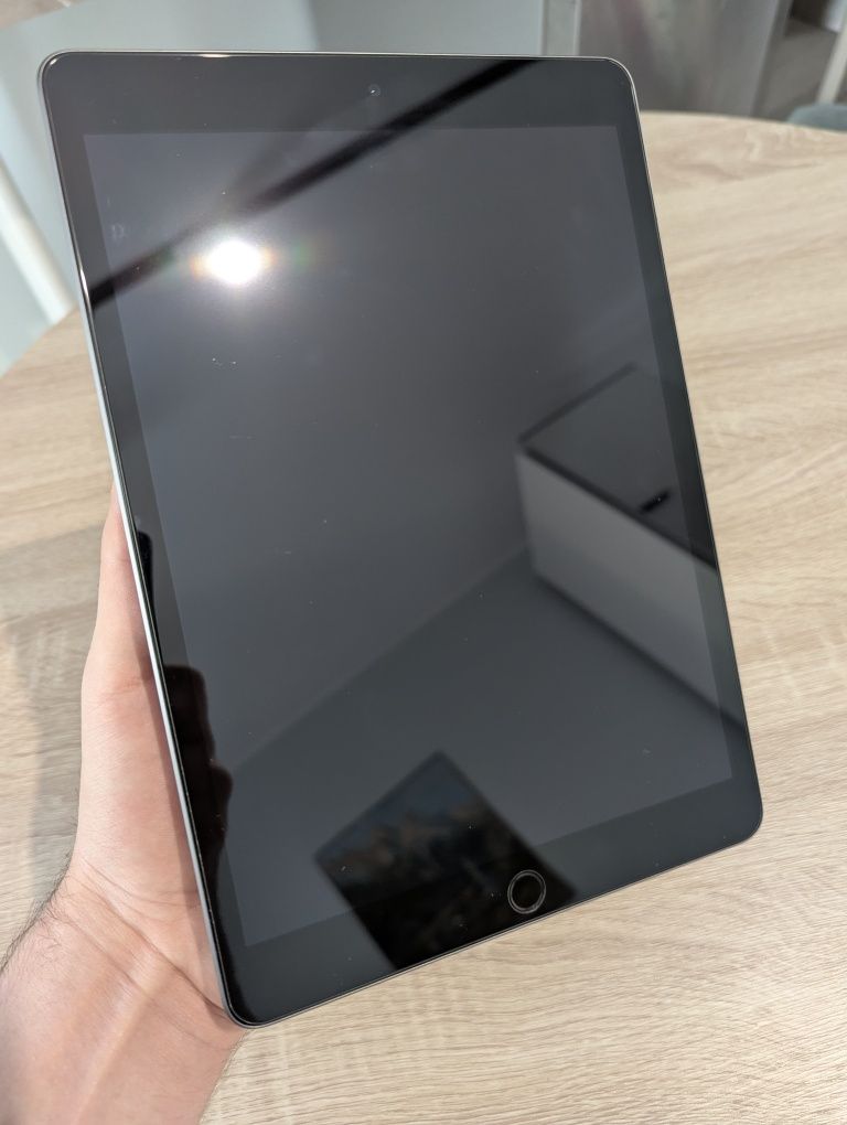 IPad 9th 256gb Space Grey Като Нов