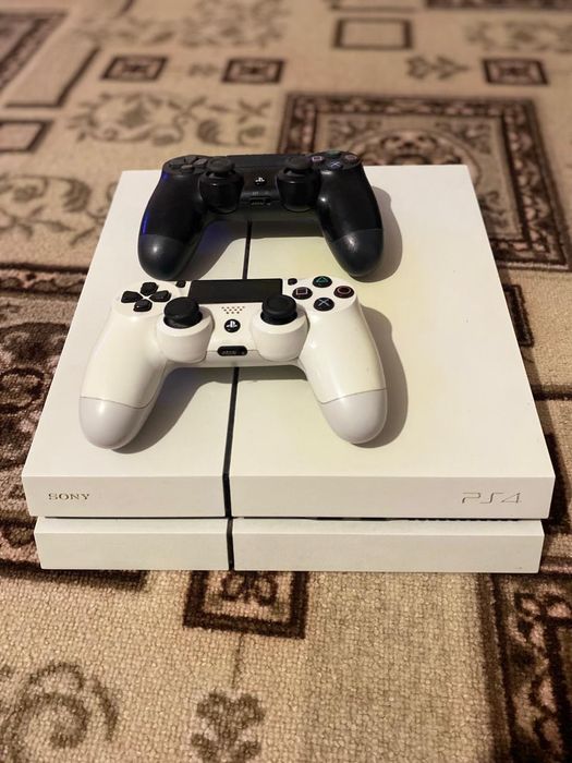 PS4 500gb/White очень редкая версия. Интернет Wifi поддержива,