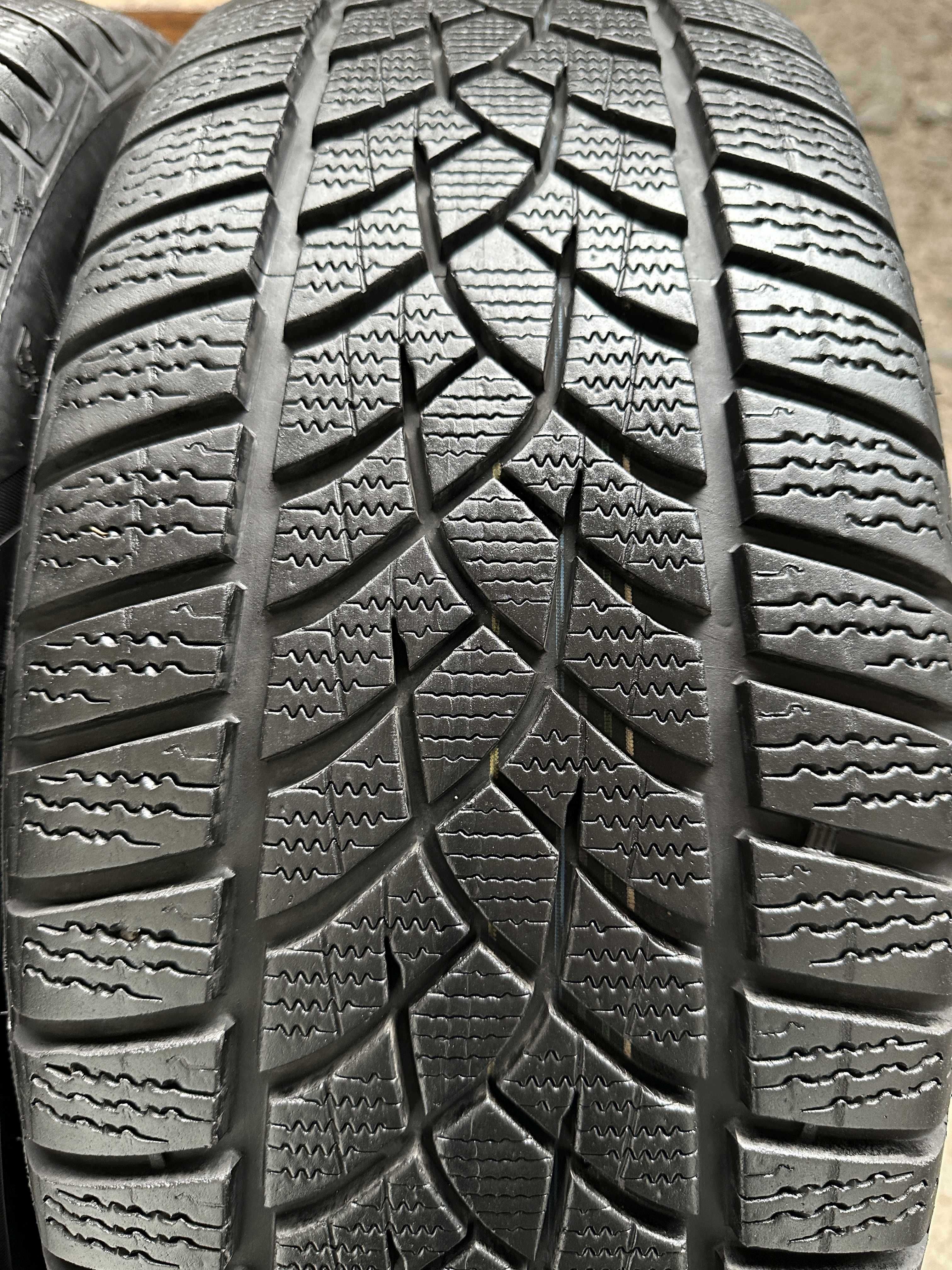 SET 4 Anvelope Iarna 235/55 R18 104H GOODYEAR Ultra Grip Performance