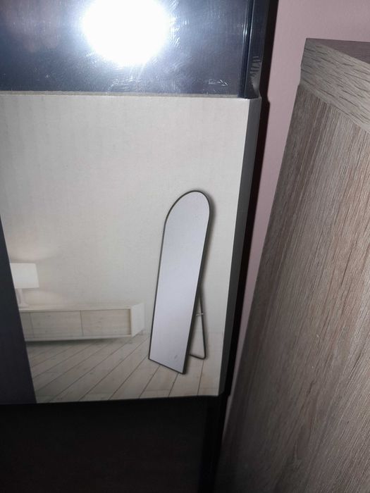 Oglindă nouă, sigilată – cumpărată din Jambo