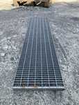 Vand trepte zincate galvanizate la super pret