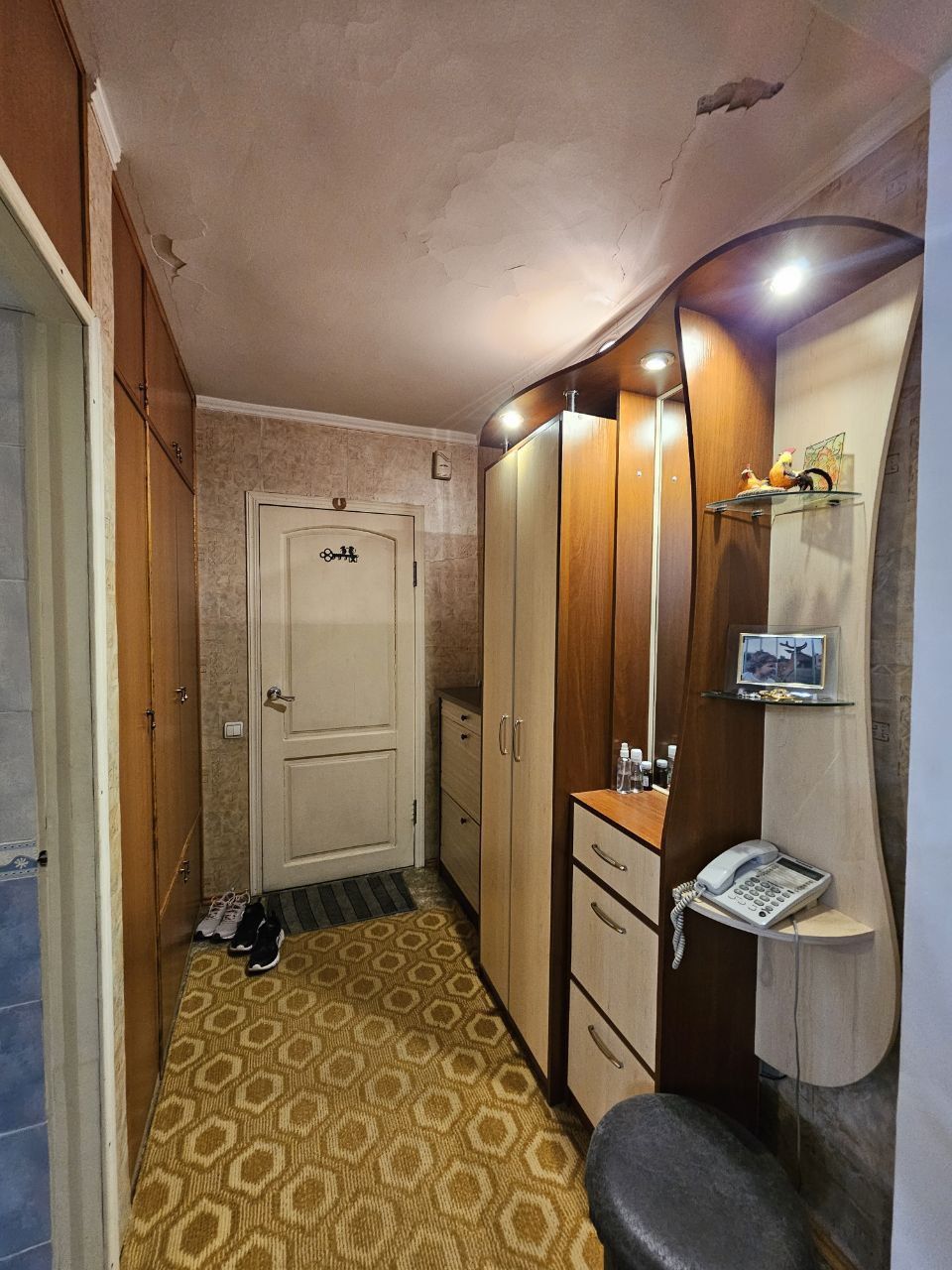 Буюк Ипак Йули. 2в3/4/5. 55м². Кирпич