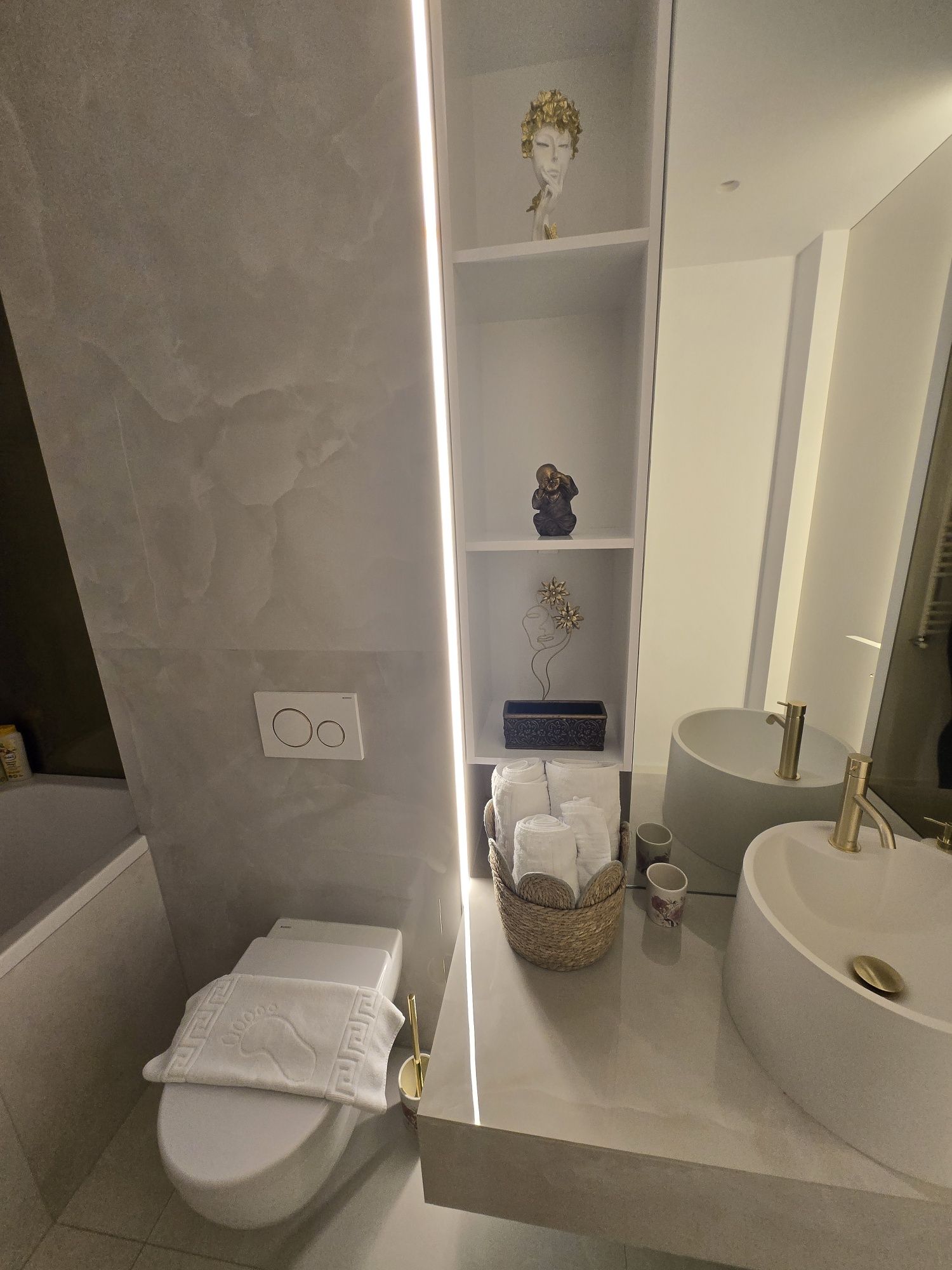 Regim hotelier super lux Pipera/ Voluntari/Aviatiei/ Rin Grand Hotel