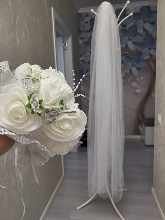 Фата,букет,новые