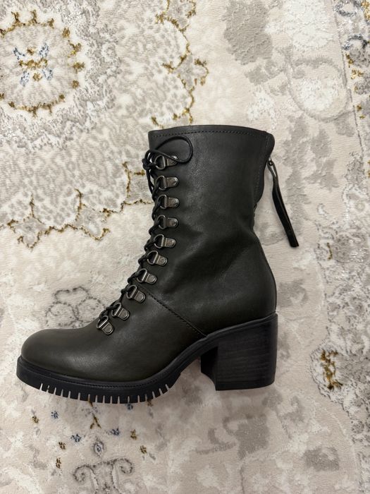 Продам одувь , полуботинки на шнурках и ли замке , производство Италия