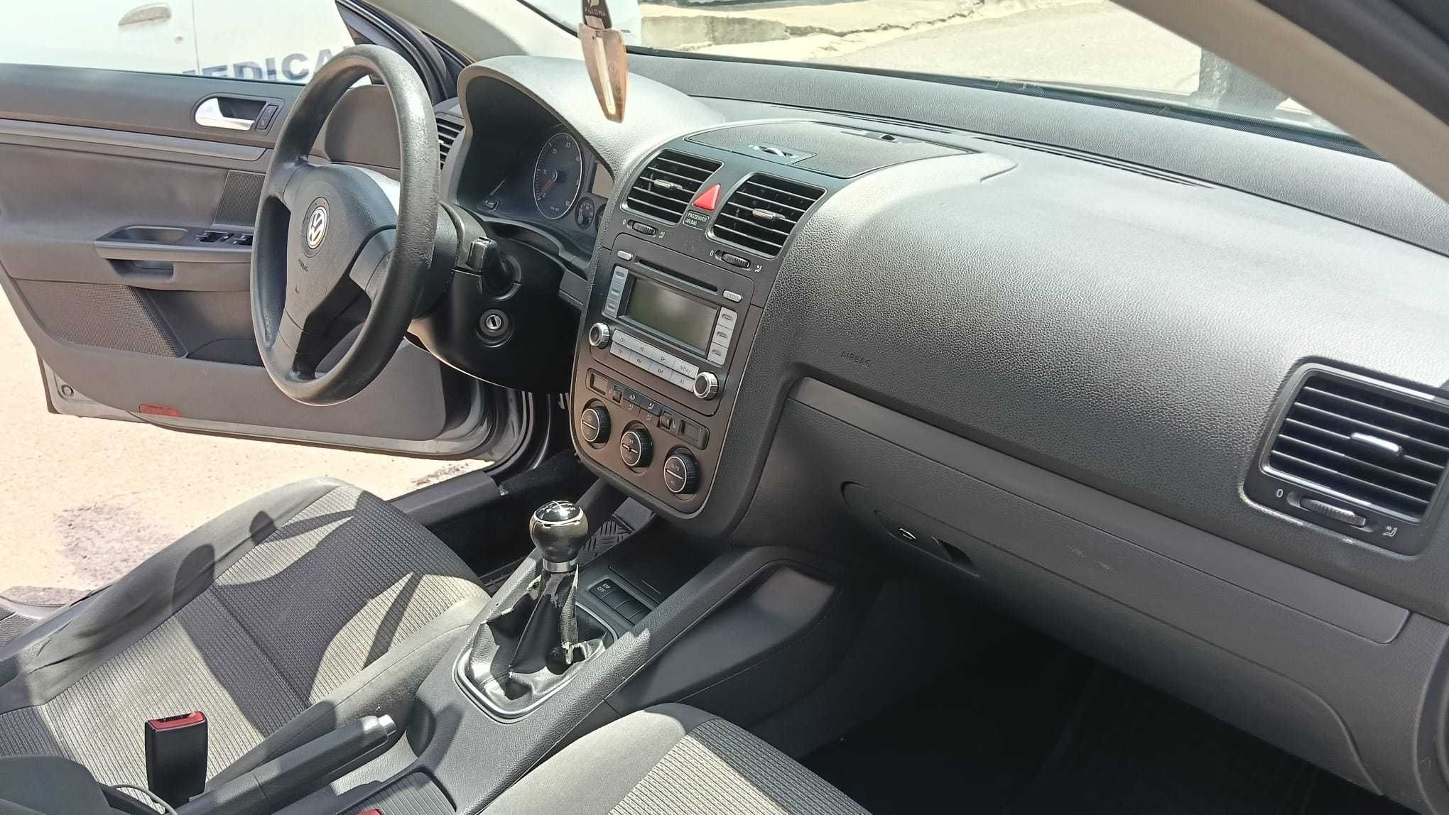 Volkswagen GOLF / 1.9 TDI / 105 CP