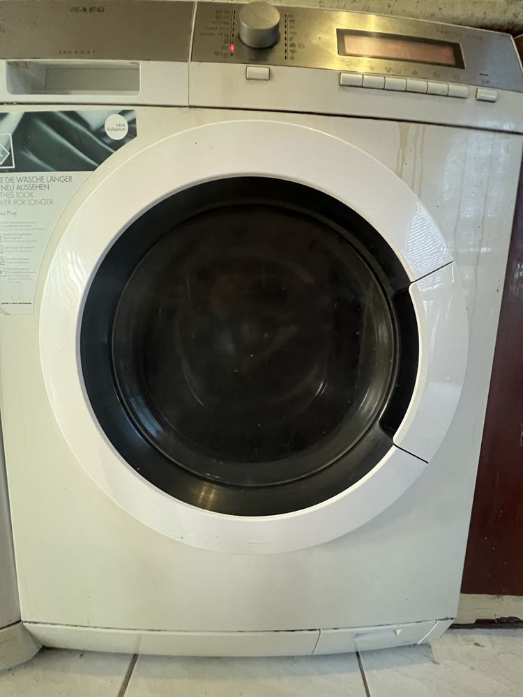 Продавам Пералня AEG (АЕГ)
