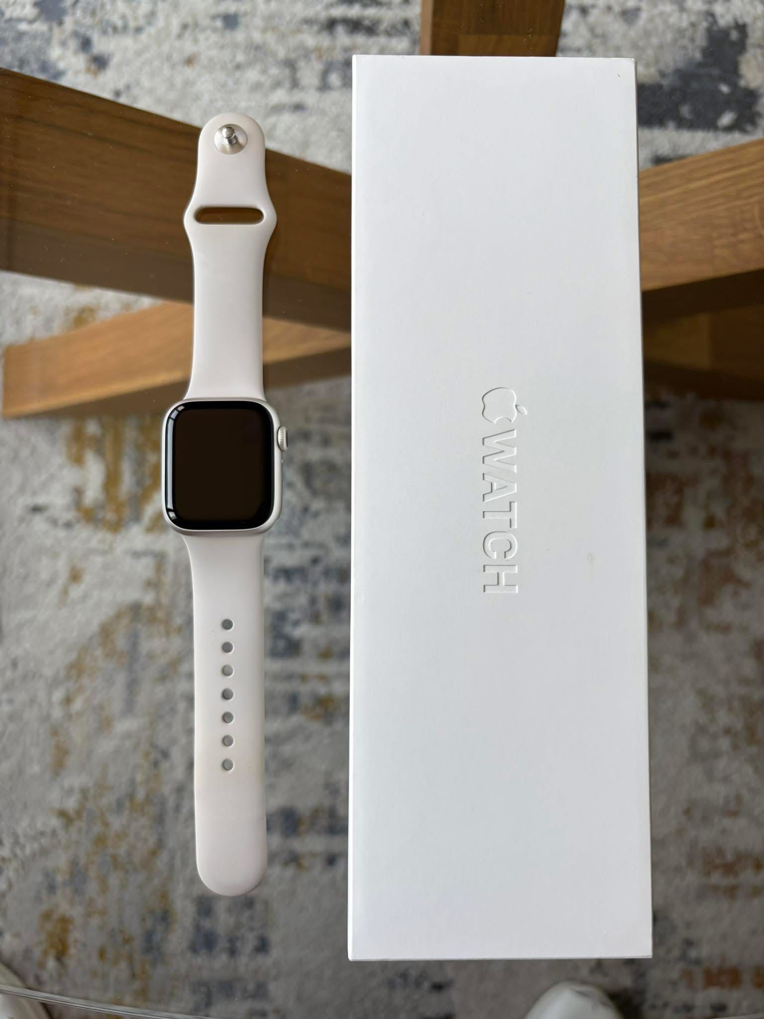 Продавам Apple Watch 9