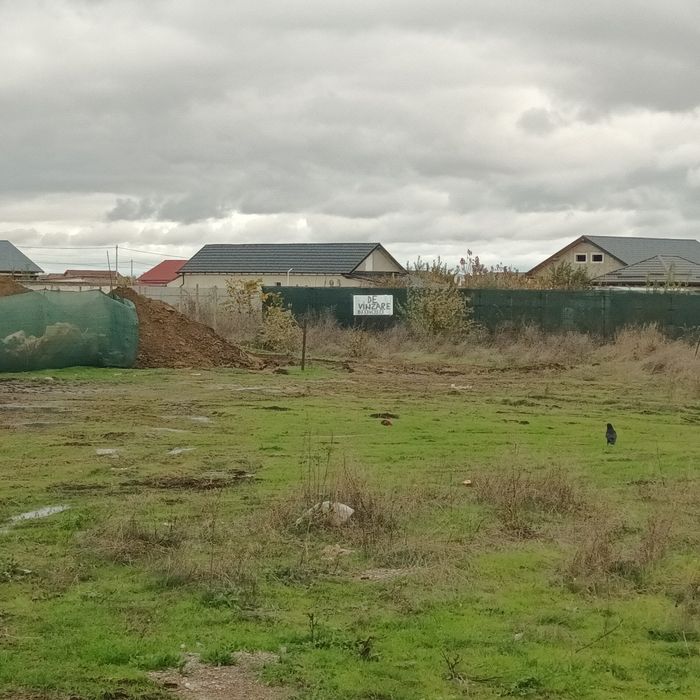 Vînd teren  570 mp  Sat- Costi