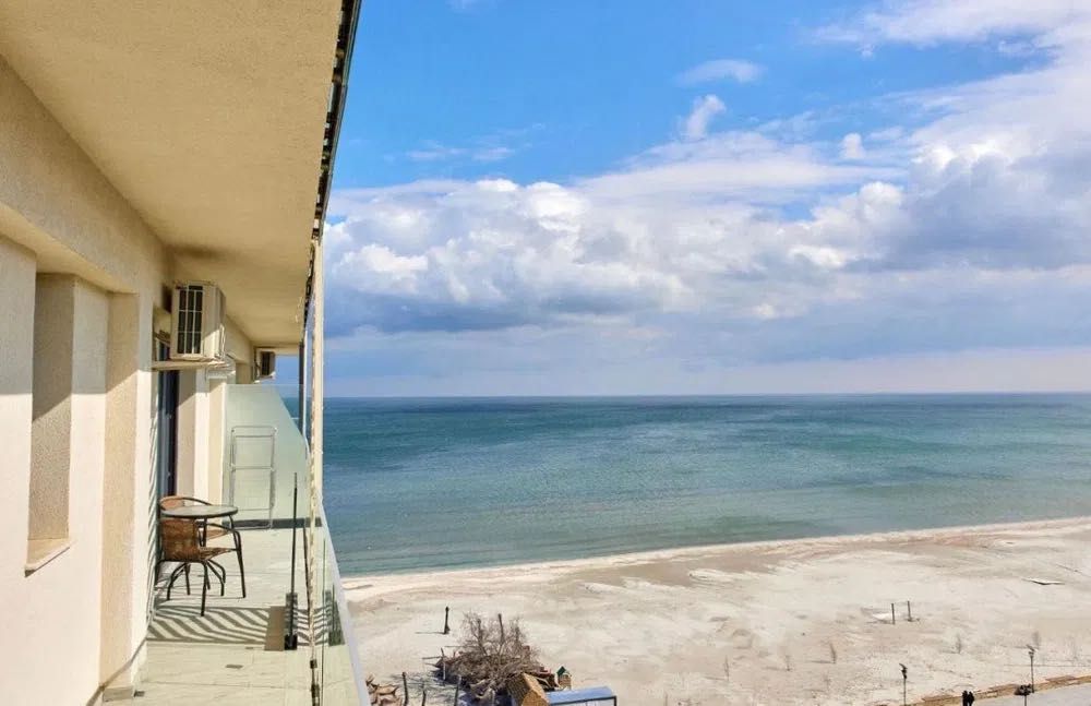 URGENT!!! Vând apartament 2 camere etajul 8 cu lift