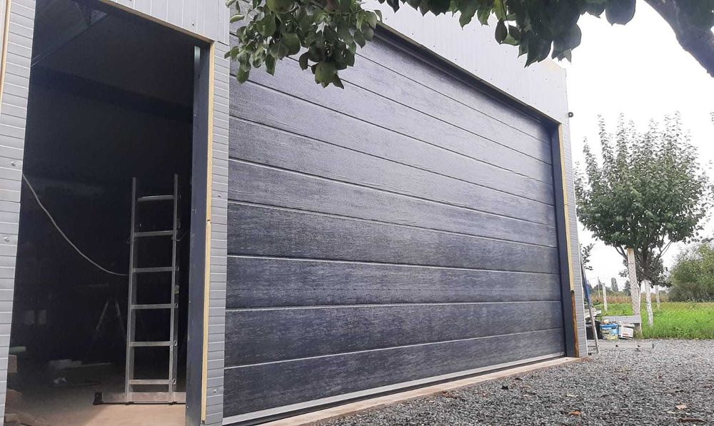 Usa garaj sectionala 3800x2500 gri antracit, cu automatizare
