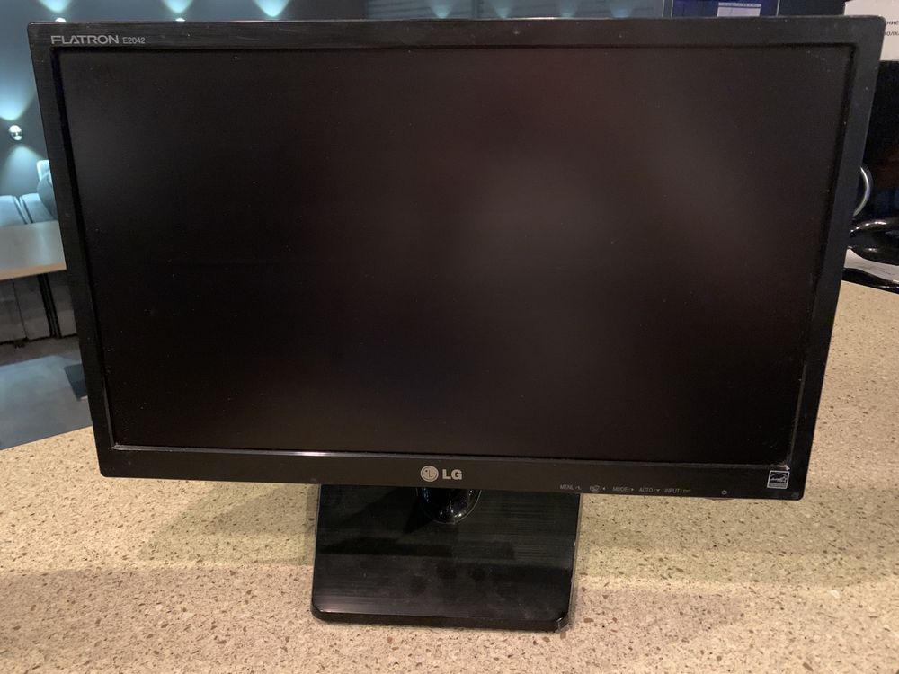 Монитор LG Flatron E2042