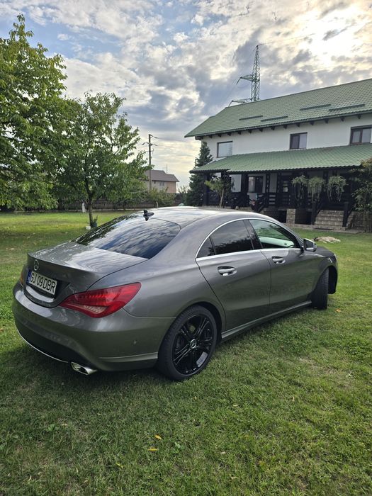 Mercedes CLA 180 2015