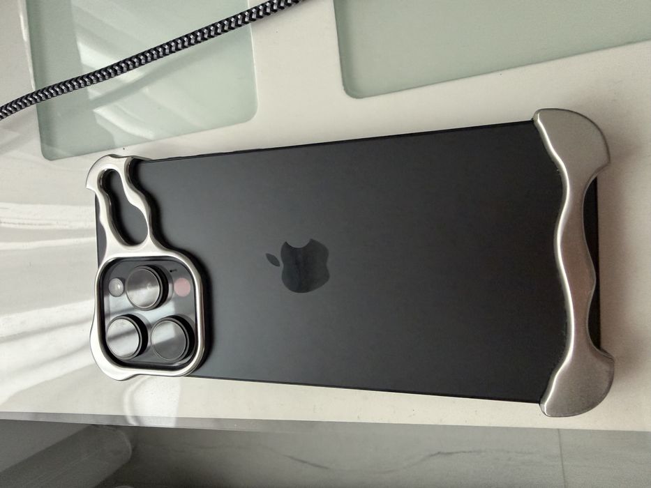 Iphone 16 pro max 256 GB Black Titanium