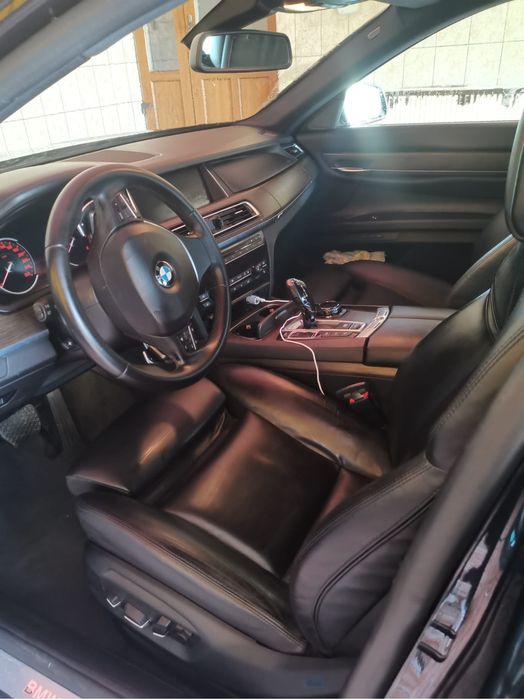 Bmw seria 7 full pachet 2015