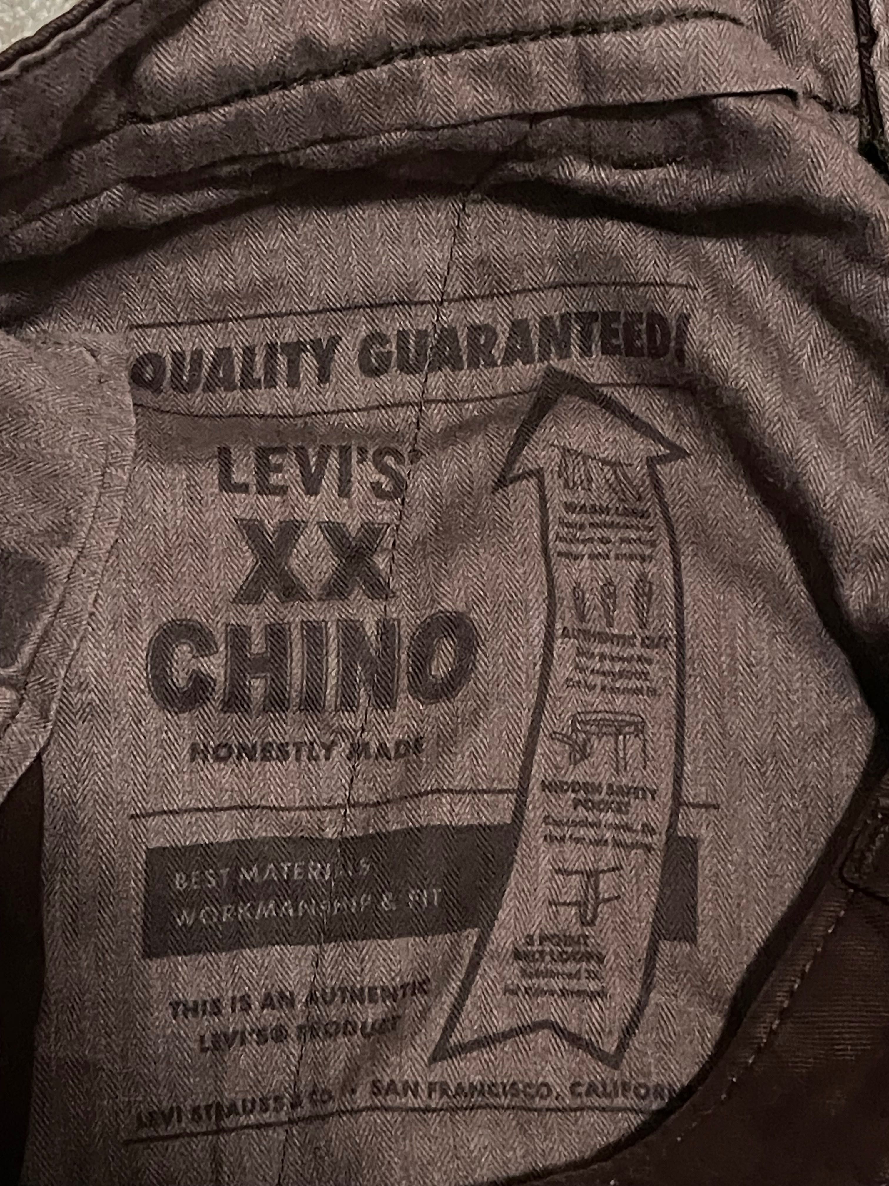 Дънки Levi’s. темно кафяви