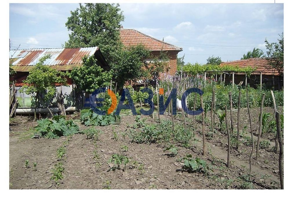 Къща в селото. Огнен, обл. Бургас, България, 65 кв. м. и земя 1000 кв.