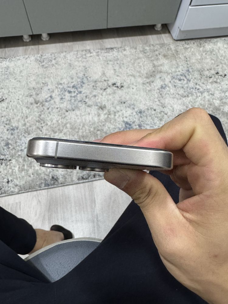 Iphone 15 pro…….