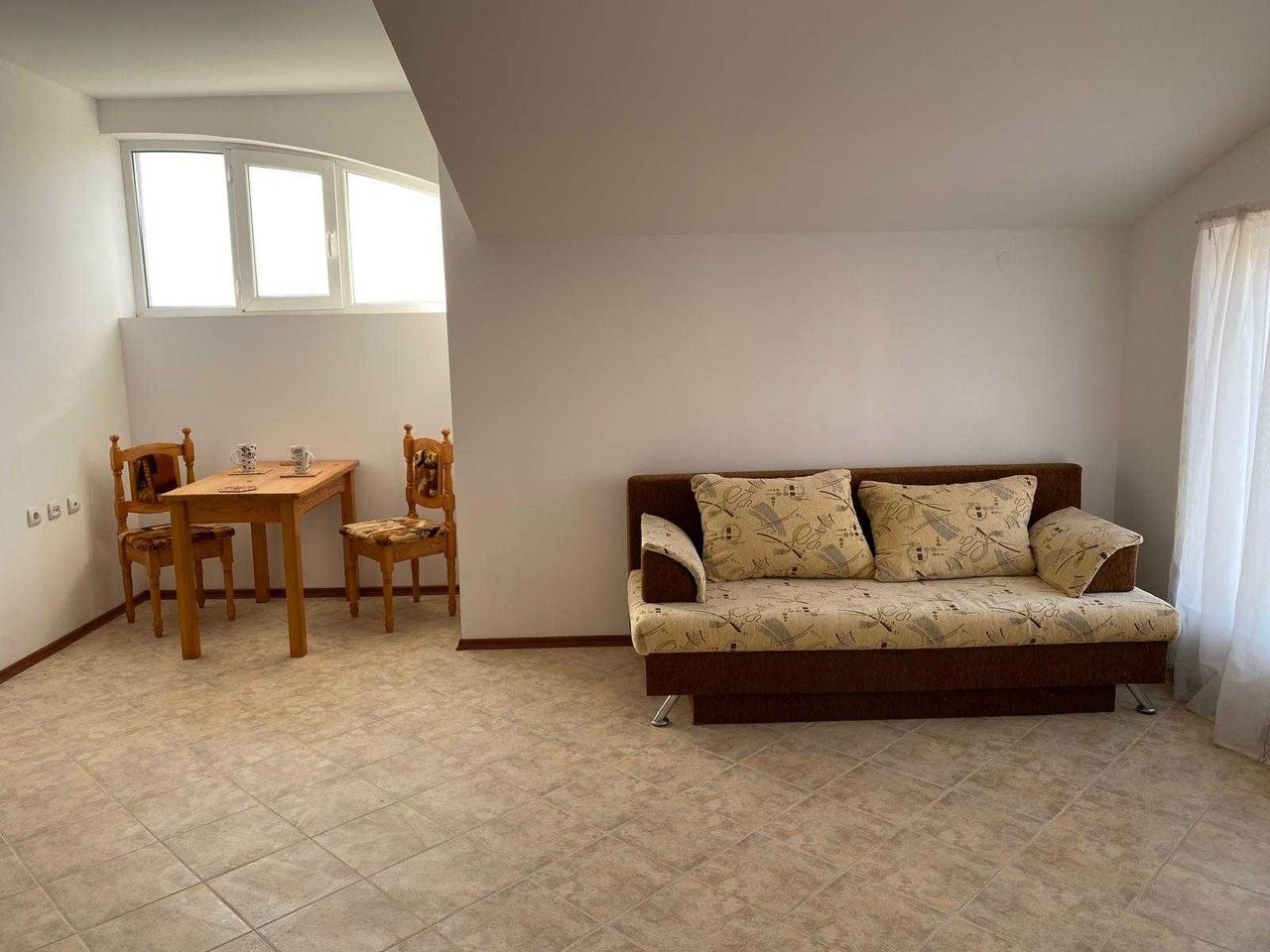 Продава се Едностаен апартамент в Каварна - 37 кв.м за 568 €/кв.м - Снимка #2