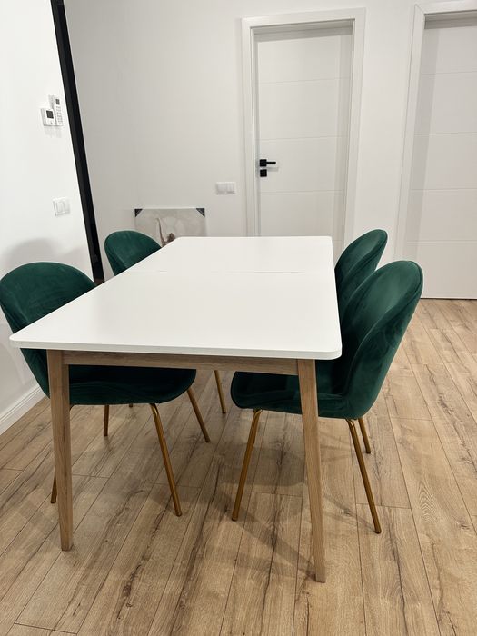 Masa dining extensibila