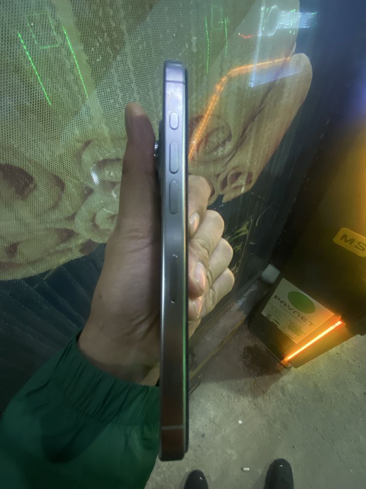 Iphone 15pro natural titan