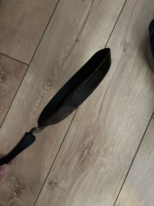 Отдам сковородки