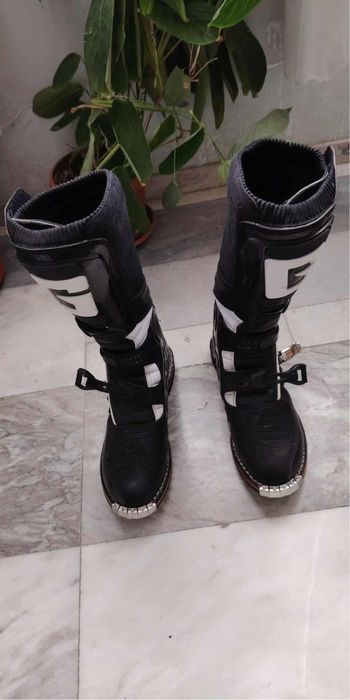 Обувки за мото крос