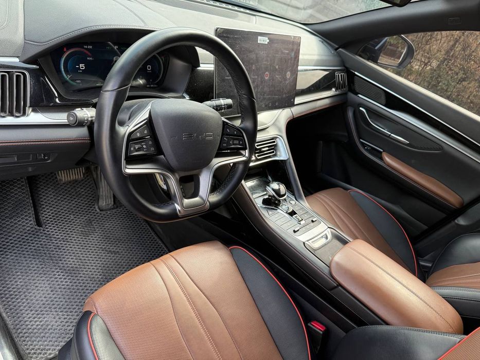 BYD gibrit song plus AWD
