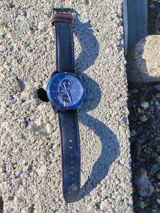 Tommy Hilfiger часовник
Кварцов часовник с кожена каишка, Черен / Тъмн