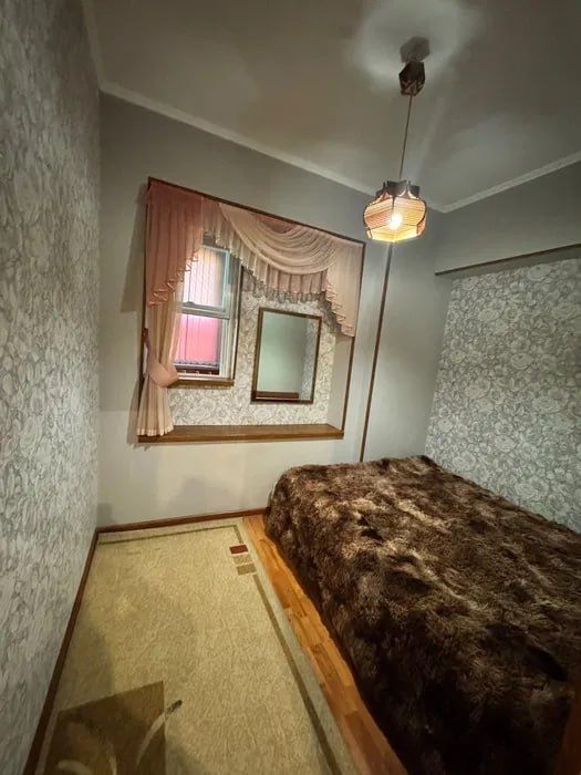 Продается 1в2 комнатная квартира Ц-4 Ардус Алайский метро Абдулла К