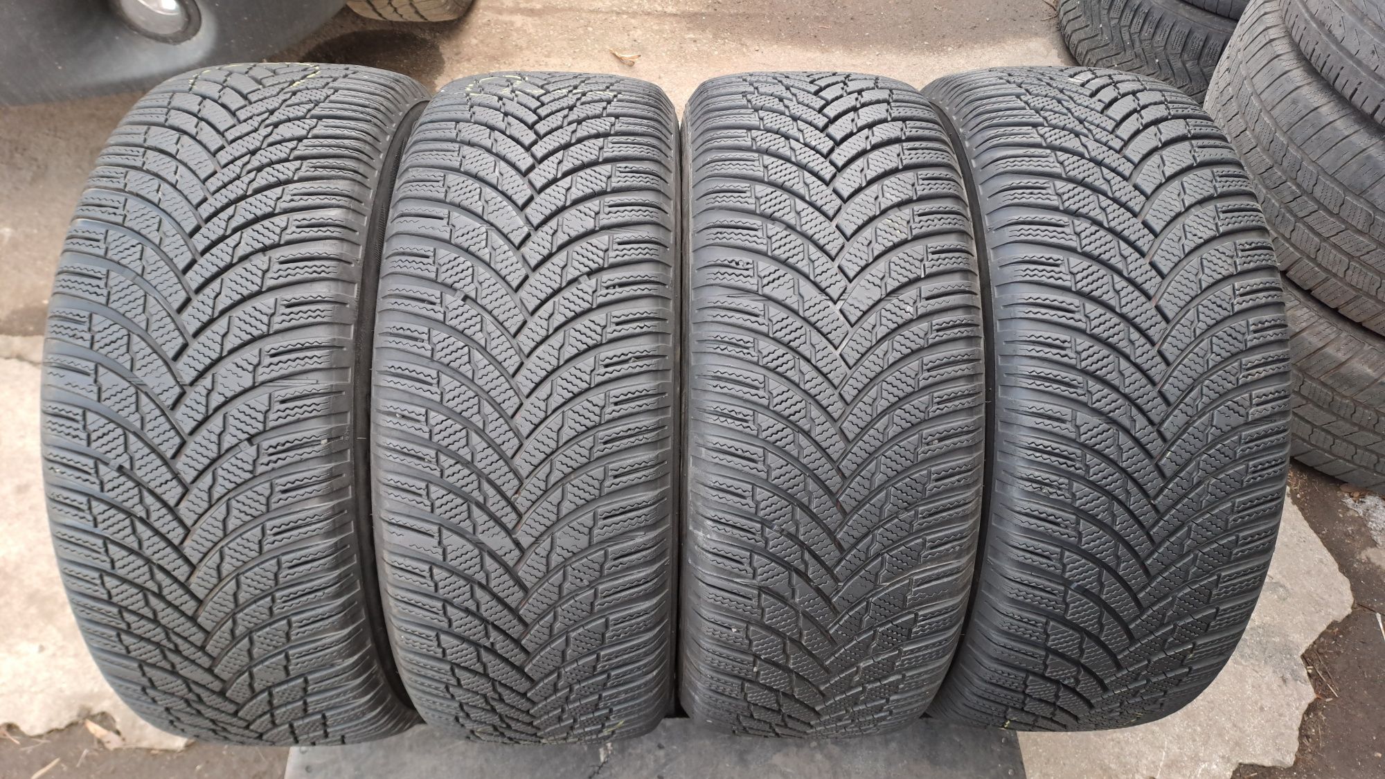 4бр. Почти Нови 215/55/16 Firestone 2022/ Winterhawk 4