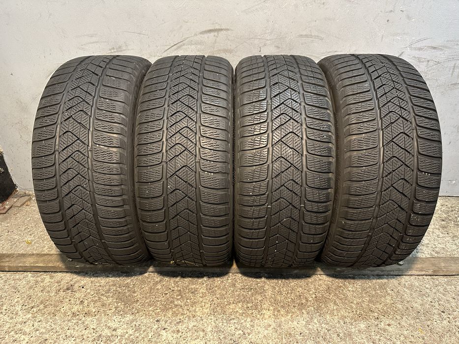 Гуми 225/40/18 PIRELLI Sottozero Winter RUN FLAT