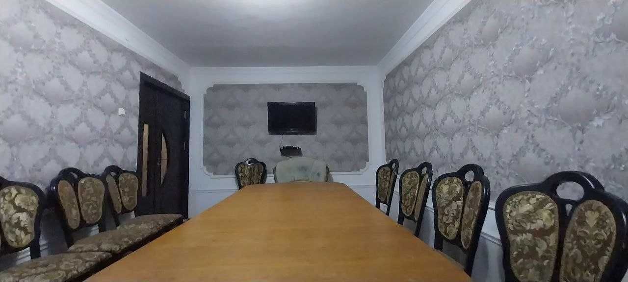 3 xonali kvartira sotiladi