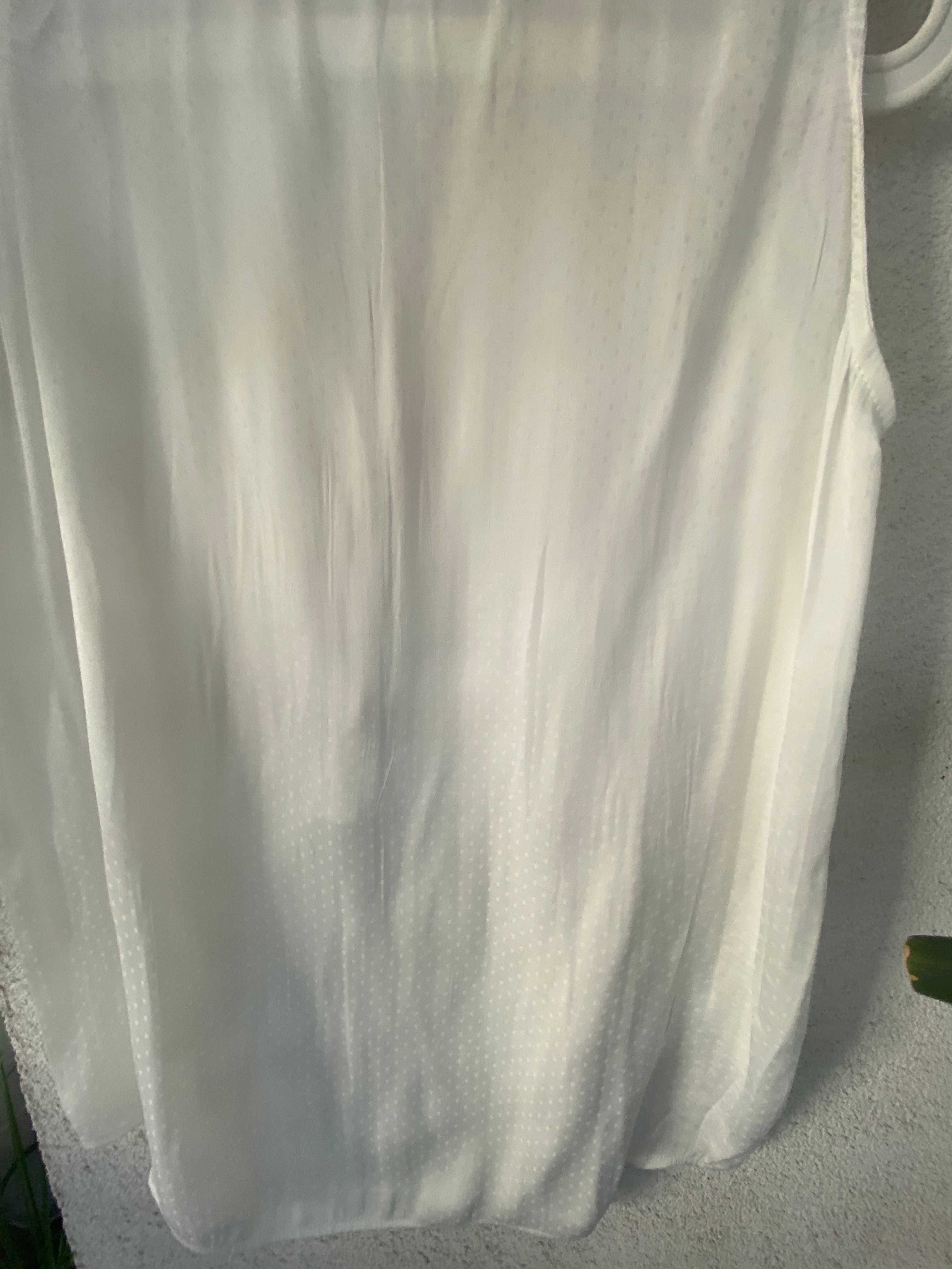 Top/camasa fara maneci, alb cu bulinute albe, nou fara eticheta, S/36