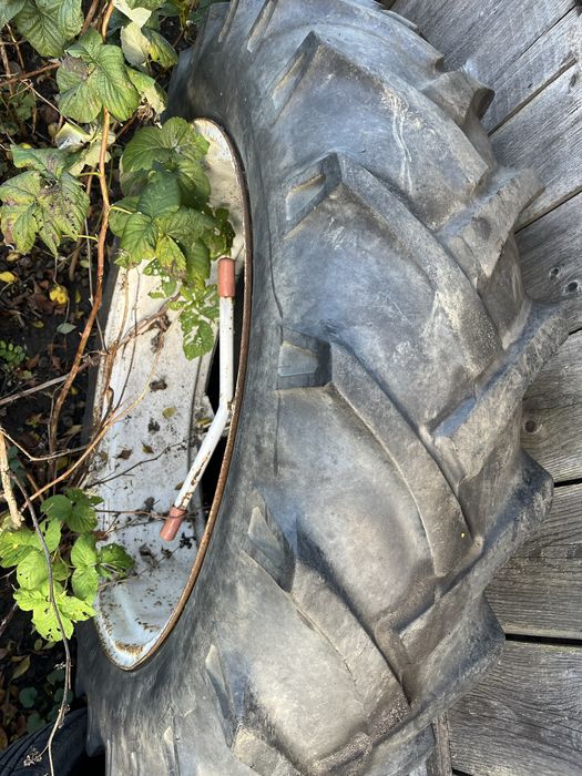 Anvelope tractor 12.4 - R36