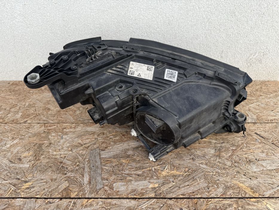 Far stanga Mercedes E Class W213 LED Facelift 2020+ Original Europa